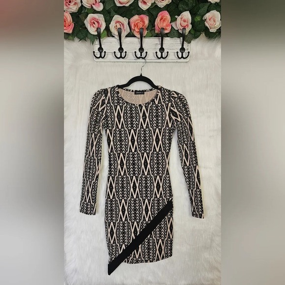 Seduction Dresses & Skirts - Seduction Geometric Bodycon Asymmetrical Dress w/ Velvet Accent